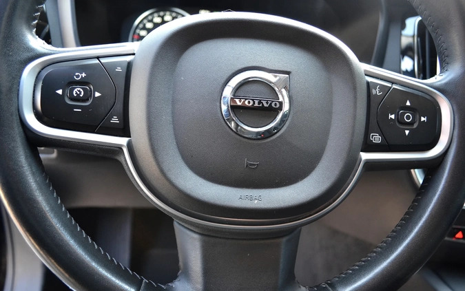 Volvo V60 cena 84900 przebieg: 231260, rok produkcji 2019 z Ćmielów małe 781
